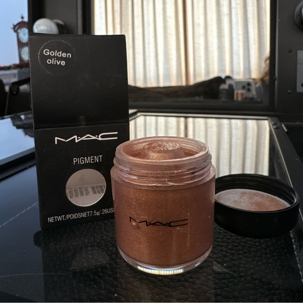 NEW MAC PIGMENT EYESHADOW 7.5g